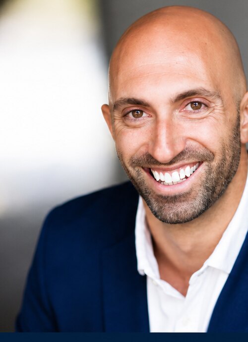 Portrait of Ross Muscolino